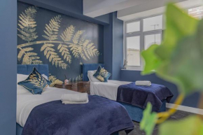 Sea View*Morden Central Brighton* Two Bedroom Flat *Roof Terrace*